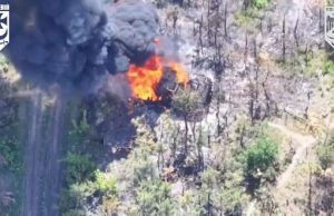 Бійці президентської бригади спалили російський танк Т-80 у Серебрянському лісі. ВIДЕО Бійці-президентської-бригади-спалили-російський-танк-Т-80-у-Серебрянському-лісі.-ВiДЕО