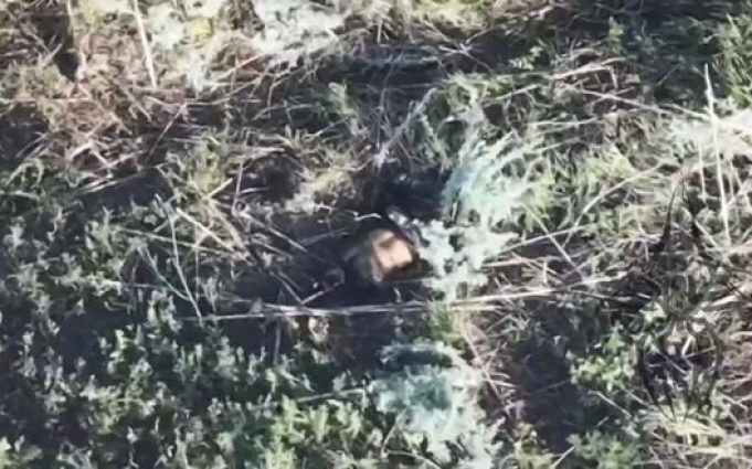 Тіло окупанта розірвало і від загарбника лишився один зад. ВIДЕО 18+ Тіло-окупанта-розірвало-і-від-загарбника-лишився-один-зад.-ВiДЕО-18+