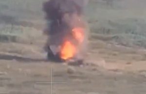 Пряме влучання артснаряду у ворожий танк. ВIДЕО Пряме-влучання-артснаряду-у-ворожий-танк.-ВiДЕО