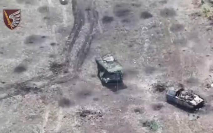 Бійці 79-ї ОДШБр підбили ворожий танк, знищили БМП та 23 окупантів. ВIДЕО Бійці-79-ї-ОДШБр-підбили-ворожий-танк,-знищили-БМП-та-23-окупантів.-ВiДЕО