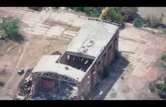 Очі та Жало: хробача Нона без ксенона. (ВІДЕО) Очі та Жало: хробача Нона без ксенона. (ВІДЕО)