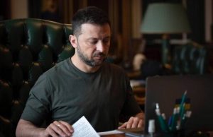 Близько 700 КАБів і більш як 100 “Шахедів” застосувала РФ проти України за цей тиждень.... Близько-700-КАБів-і-більш-як-100-“Шахедів”-застосувала-РФ-проти-України-за-цей-тиждень.