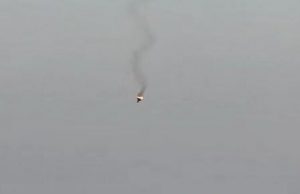 Збитий силами ППО російський безпілотник Shahed горить, падає і вибухає. ВIДЕО Збитий-силами-ППО-російський-безпілотник-shahed-горить,-падає-і-вибухає.-ВiДЕО