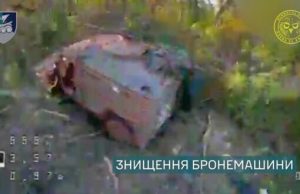 Воїни 36 ОБрМП знищили бронемашину окупантів та ворожий автотранспорт під Вовчанськом. ВIДЕО Воїни-36-ОБрМП-знищили-бронемашину-окупантів-та-ворожий-автотранспорт-під-Вовчанськом.-ВiДЕО