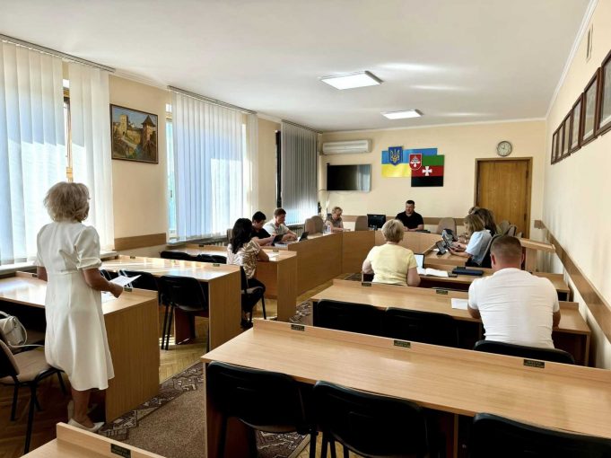 Ухвалено близько 20 рішень: міський голова Борис Карпус провів засідання виконавчого комітету Ухвалено-близько-20-рішень:-міський-голова-Борис-Карпус-провів-засідання-виконавчого-комітету