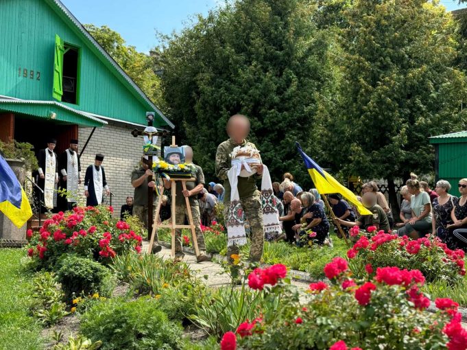 Нововолинська громада назавжди попрощалася із Захисником України Нововолинська-громада-назавжди-попрощалася-із-Захисником-України