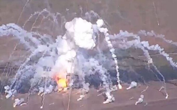 Ракета “HIMARS” прямим влучання знищує ЗРК “Бук” поблизу окупованого Токмака. ВIДЕО Ракета-“himars”-прямим-влучання-знищує-ЗРК-“Бук”-поблизу-окупованого-Токмака.-ВiДЕО