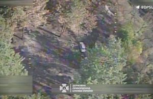 Прикордонники знищили дві автівки окупантів на Запорізькому напрямку. ВIДЕО Прикордонники-знищили-дві-автівки-окупантів-на-Запорізькому-напрямку.-ВiДЕО
