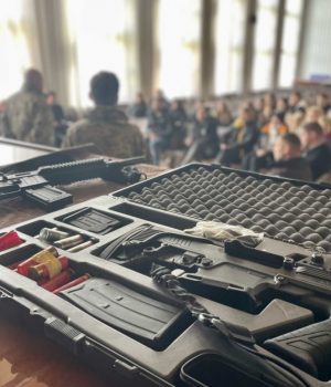 Запрошуємо-взяти-участь-у-заняттях-з-національного-спротиву