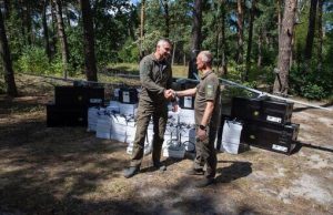 1200 БПЛА та 60 систем РЕБ отримала бригада ТрО від громади Києва, – Кличко. ВІДЕО+ФОТОрепортаж 1200-БПЛА-та-60-систем-РЕБ-отримала-бригада-ТрО-від-громади-Києва,-–-Кличко.-ВІДЕО+ФОТОрепортаж