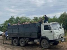 Прикордонники затримали 48 ухилянтів, які прямували до Молдови у “КАМАЗі”. ВІДЕО+ФОТО Прикордонники-затримали-48-ухилянтів,-які-прямували-до-Молдови-у-“КАМАЗі”.-ВІДЕО+ФОТО