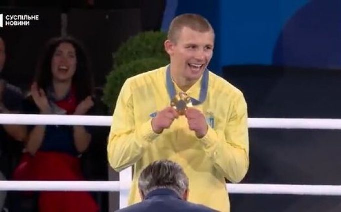 Боксер Олександр Хижняк виборов золото Олімпіади-2024. ВIДЕО Боксер-Олександр-Хижняк-виборов-золото-Олімпіади-2024.-ВiДЕО