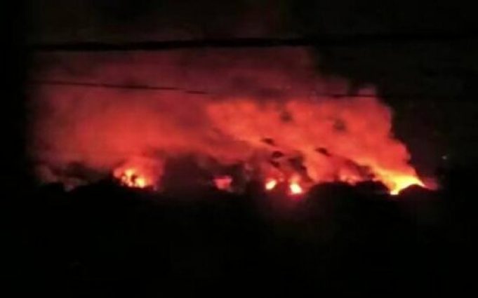 У Курській області вибухи та масштабна пожежа: знищено колону ворожої техніки. ВIДЕО У-Курській-області-вибухи-та-масштабна-пожежа:-знищено-колону-ворожої-техніки.-ВiДЕО