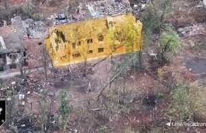 Бійці 92 ОШБр вщент знищили будинок, в якому ховалися російські загарбники. ВIДЕО Бійці-92-ОШБр-вщент-знищили-будинок,-в-якому-ховалися-російські-загарбники.-ВiДЕО