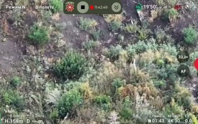 Російський військовослужбовець пустив собі кулю в лоба на полі бою. ВIДЕО Російський-військовослужбовець-пустив-собі-кулю-в-лоба-на-полі-бою.-ВiДЕО