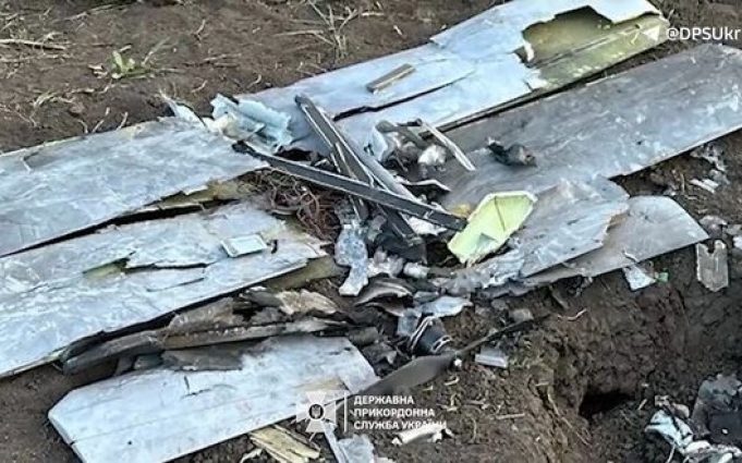Прикордонники знищили ворожий “Ланцет” на Вовчанському напрямку. ВIДЕО Прикордонники-знищили-ворожий-“Ланцет”-на-Вовчанському-напрямку.-ВiДЕО