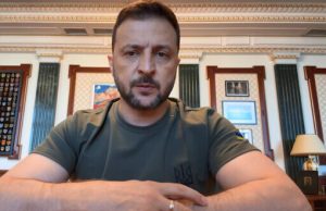 Зрадники, які працюють на РФ, мають бути позбавлені будь-яких звань і нагород в Україні, –... Зрадники,-які-працюють-на-РФ,-мають-бути-позбавлені-будь-яких-звань-і-нагород-в-Україні,-–.