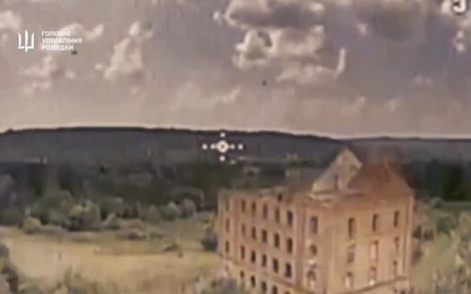 Розвідники уразили ворожу техніку росіян комплексами “Сич” та FPV-дронами. ВIДЕО Розвідники-уразили-ворожу-техніку-росіян-комплексами-“Сич”-та-fpv-дронами.-ВiДЕО