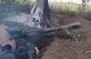 Українські захисники вщент знищили замасковану ворожу гаубицю Д-30. ВIДЕО Українські-захисники-вщент-знищили-замасковану-ворожу-гаубицю-Д-30.-ВiДЕО