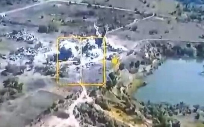 Удар КАБами по скупченню техніки та особового складу військ РФ на Донеччині. ВIДЕО Удар-КАБами-по-скупченню-техніки-та-особового-складу-військ-РФ-на-Донеччині.-ВiДЕО