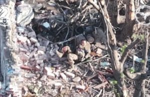 Російський загарбник спробував відбити український безпілотник ногою. ВIДЕО Російський-загарбник-спробував-відбити-український-безпілотник-ногою.-ВiДЕО