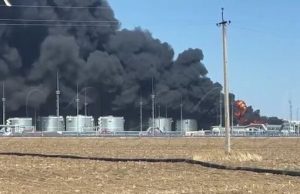 На нафтобазі, яка горить п’яту добу у Ростовській області РФ, пролунав новий вибух. ВIДЕО На-нафтобазі,-яка-горить-п’яту-добу-у-Ростовській-області-РФ,-пролунав-новий-вибух.-ВiДЕО