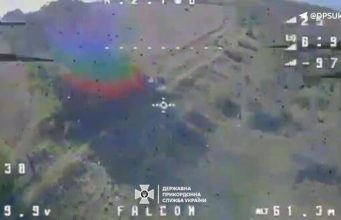 Сили оборони ліквідували одного та поранили двох окупантів на Вовчанському напрямку. ВIДЕО Сили-оборони-ліквідували-одного-та-поранили-двох-окупантів-на-Вовчанському-напрямку.-ВiДЕО