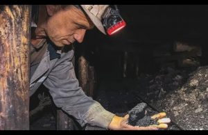 Спуск у копальню: чи вдалось новому директору реанімувати шахту “Бужанська” на Волині (ВІДЕО) Спуск у копальню: чи вдалось новому директору реанімувати шахту “Бужанська” на Волині (ВІДЕО)