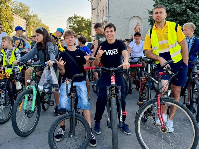 Понад 200 мешканців громади долучилися до велопробігу на День міста Понад-200-мешканців-громади-долучилися-до-велопробігу-на-День-міста