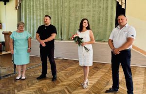 Привітали новопризначену директорку Нововолинського ліцею №8 Привітали-новопризначену-директорку-Нововолинського-ліцею-№8