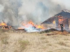 Унаслідок ворожих обстрілів прикордоння Чернігівщини згоріли 25 будівель. ВІДЕО+ФОТОрепортаж Унаслідок-ворожих-обстрілів-прикордоння-Чернігівщини-згоріли-25-будівель.-ВІДЕО+ФОТОрепортаж