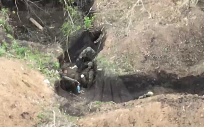 Дрон-камікадзе бійців 47-ї ОМБр знищив двох окупантів. ВIДЕО Дрон-камікадзе-бійців-47-ї-ОМБр-знищив-двох-окупантів.-ВiДЕО