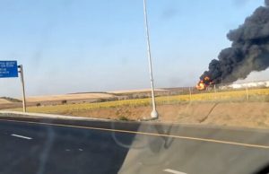 У Ростовській області РФ нафтобаза “Атлас” палає третю добу. ВIДЕО У-Ростовській-області-РФ-нафтобаза-“Атлас”-палає-третю-добу.-ВiДЕО