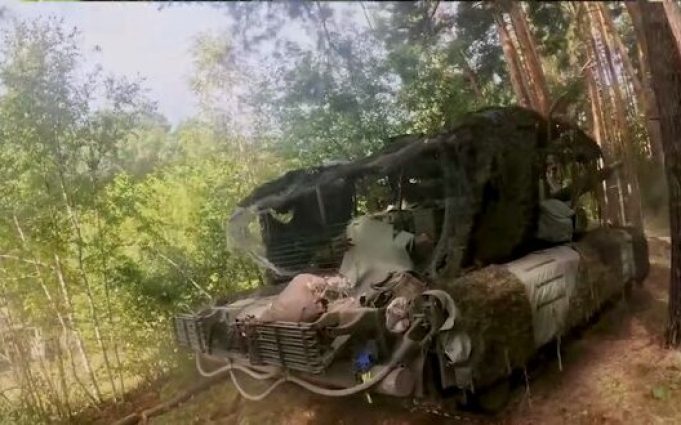 Десантники Галицької бригади затрофеїли сім російських танків у Курській області. ВIДЕО Десантники-Галицької-бригади-затрофеїли-сім-російських-танків-у-Курській-області.-ВiДЕО