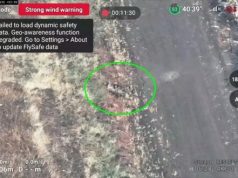 Російський загарбник не став чекати атаки українського дрона і застрелився з автомата. ВIДЕО Російський-загарбник-не-став-чекати-атаки-українського-дрона-і-застрелився-з-автомата.-ВiДЕО