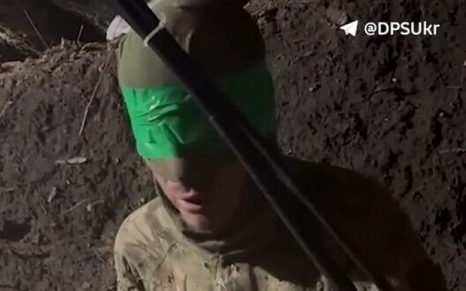 Прикордонники взяли у полон російського штурмовика на Куп’янському напрямку. ВIДЕО Прикордонники-взяли-у-полон-російського-штурмовика-на-Куп’янському-напрямку.-ВiДЕО