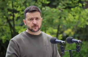 Зеленський прибув на “Рамштайн”: Плануються переговори з Остіном, Пісторіусом та Шольцом. ВIДЕО Зеленський-прибув-на-“Рамштайн”:-Плануються-переговори-з-Остіном,-Пісторіусом-та-Шольцом.-ВiДЕО