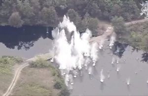 Українські захисники знищили дві понтонні переправи ворога і ЗРК “Осу” на Курщині. ВIДЕО Українські-захисники-знищили-дві-понтонні-переправи-ворога-і-ЗРК-“Осу”-на-Курщині.-ВiДЕО