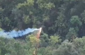 Дрон-“дракон” палить позиції окупантів на лівобережжі Херсонщини. ВIДЕО Дрон-“дракон”-палить-позиції-окупантів-на-лівобережжі-Херсонщини.-ВiДЕО