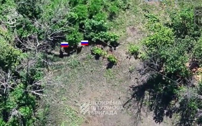 Бійці 3 ОШБр перехопили ворожу піхоту на Харківщині та знищили танк, міномет і склад БК... Бійці-3-ОШБр-перехопили-ворожу-піхоту-на-Харківщині-та-знищили-танк,-міномет-і-склад-БК.