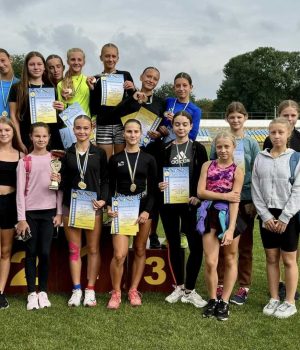 Нагородили-учасників-чемпіонату-Волині-з-легкої-атлетики-серед-ДЮСШ