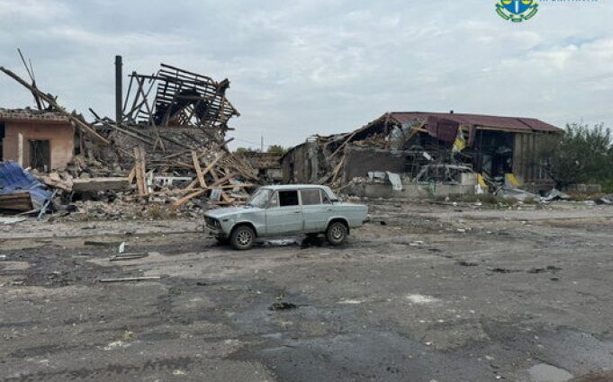 Волонтери БФ “Разом для України” потрапили під обстріл рашистів КАБами на Сумщині. ВIДЕО Волонтери-БФ-“Разом-для-України”-потрапили-під-обстріл-рашистів-КАБами-на-Сумщині.-ВiДЕО