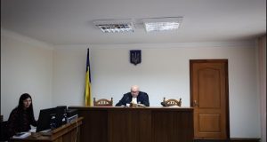 Перенесли засідання щодо звільнення релігійною громадою УПЦ мп Успенського Собору у Володимирі (ВІДЕО) Перенесли засідання щодо звільнення релігійною громадою УПЦ мп Успенського Собору у Володимирі (ВІДЕО)