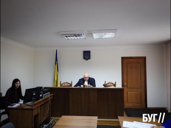 Перенесли засідання щодо звільнення релігійною громадою УПЦ мп Успенського Собору у Володимирі (ВІДЕО) Перенесли засідання щодо звільнення релігійною громадою УПЦ мп Успенського Собору у Володимирі (ВІДЕО)