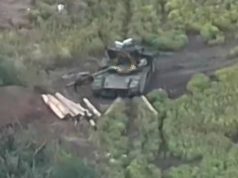 Дрони-камікадзе знищують російський танк Т-80ВМ. ВIДЕО Дрони-камікадзе-знищують-російський-танк-Т-80ВМ.-ВiДЕО
