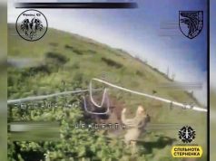 Дрон-камікадзе заганяв до смерті російського загарбника у полі. ВIДЕО Дрон-камікадзе-заганяв-до-смерті-російського-загарбника-у-полі.-ВiДЕО
