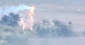 Дрон-“дракон” випалює лісосмугу із окупантами. ВIДЕО Дрон-“дракон”-випалює-лісосмугу-із-окупантами.-ВiДЕО