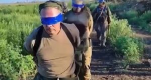 Сімох окупантів полонили українські бійці. ВIДЕО Сімох-окупантів-полонили-українські-бійці.-ВiДЕО