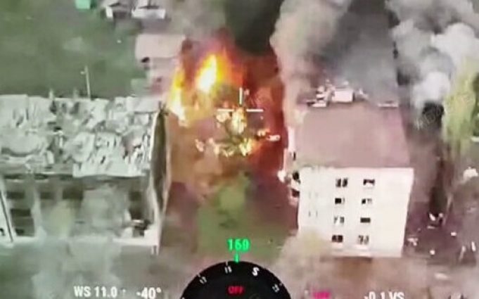 Десантники 25 бригади знищили танк та піхоту окупантів на Покровському напрямку. ВIДЕО Десантники-25-бригади-знищили-танк-та-піхоту-окупантів-на-Покровському-напрямку.-ВiДЕО