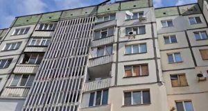 РФ обстріляла багатоповерхівку в Херсоні: Постраждалих немає. ВIДЕО РФ-обстріляла-багатоповерхівку-в-Херсоні:-Постраждалих-немає.-ВiДЕО